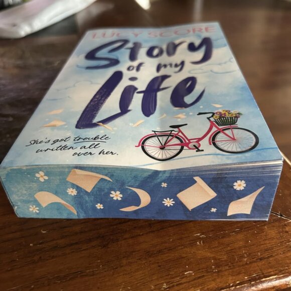 Lucy Score: Story of My Life - Hardcover - Hot Trend 2025 Book - Picture 8 of 9